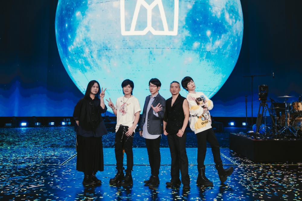 五月天巡演于吉隆坡加班收场！阿信到KLCC惊喜打卡