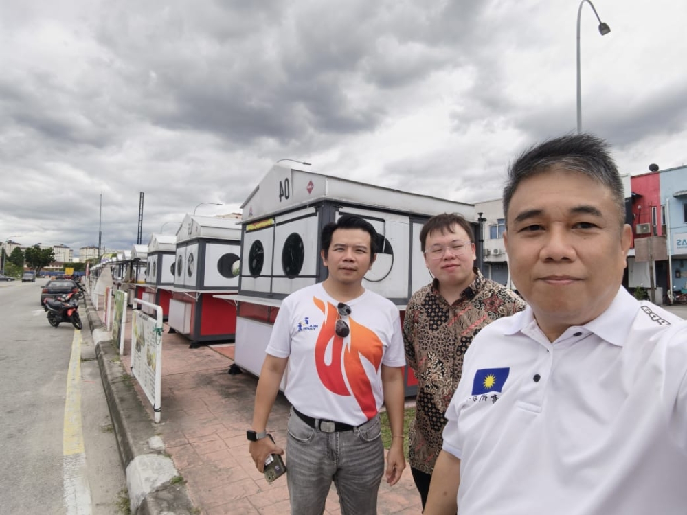 马华团队巡视多个地点的MyKiosk，发现与官方的“使用率超过90%”不符合。-马华供图-