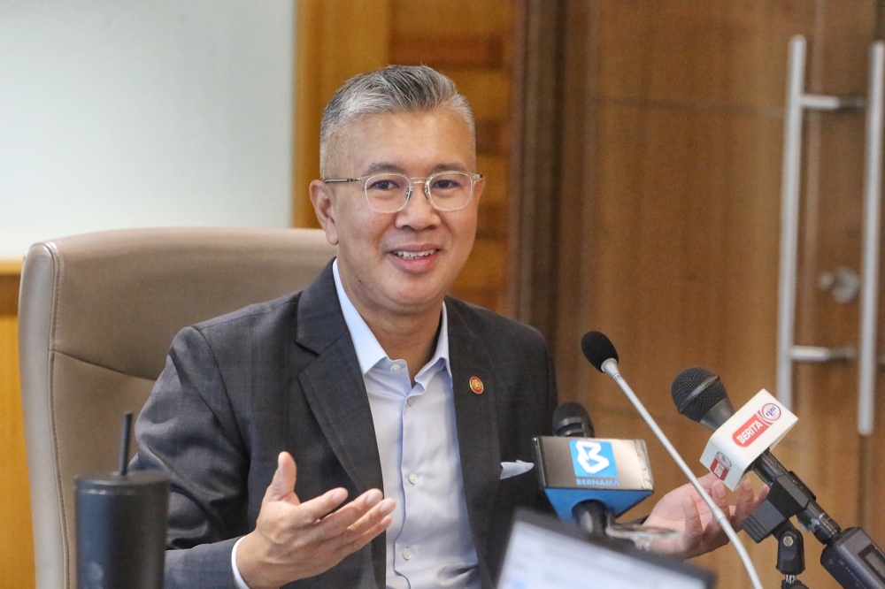 扎菲鲁驳斥拉菲兹说法，指大马并没有向美国支付双倍关税。-Choo Choy May摄-