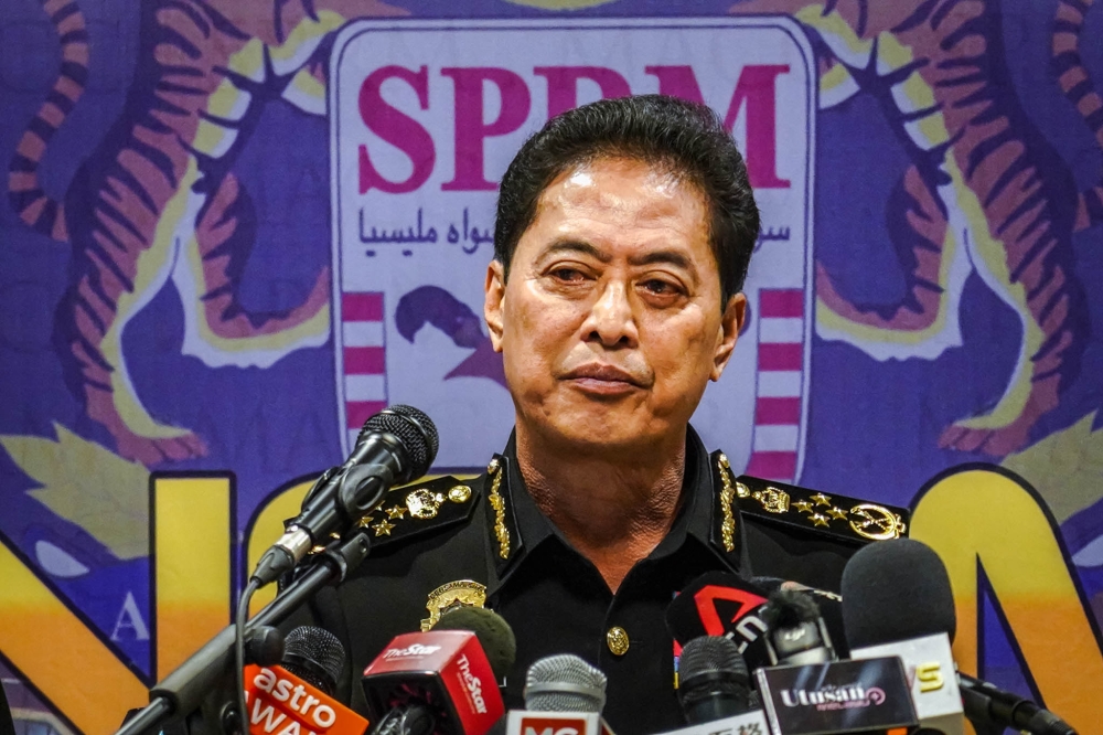 阿占巴基说，反贪会已追踪到达因家族的多个海外资产，数额达数十亿令吉。-Firdaus Latif摄-