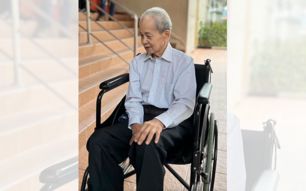 总检察署决定撤销邱健伟阻碍执法的控状。-图截自视频-