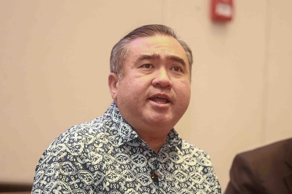 陆兆福说，政府目前更着重于加强《陆路交通法令》，以确保受害者家属无需经历冗长的民事诉讼程序，也能获得赔偿。-SAYUTI ZAINUDIN摄-