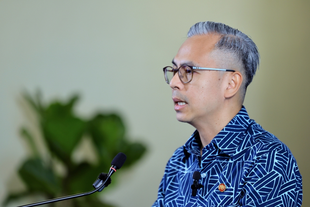 法米说，16岁以下儿童限制使用社媒的政策预料于6月底实施落实。-马新社-