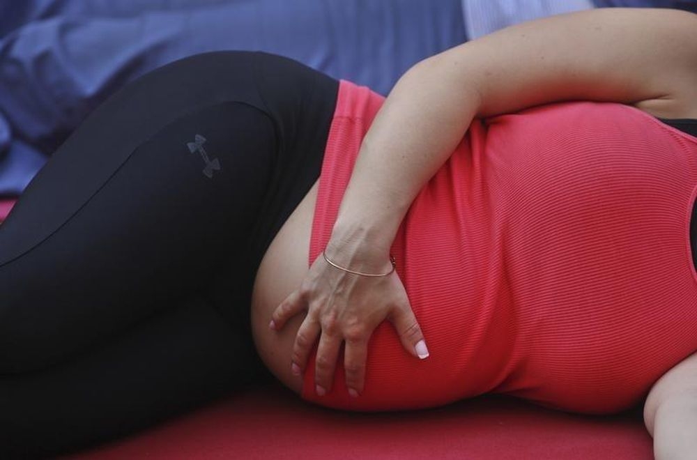 政府将推出延长产假津贴，以保障女性的职场权益。