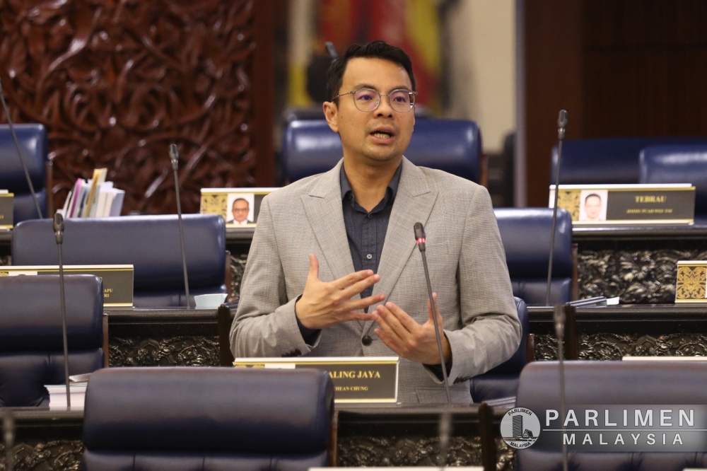 李健聪强调，《雪州规划标准及指南手册》当中涉及争议的“禁止在商业区进行宗教活动”条文已存在两年却无人发现，相关单位明显难辞其咎。