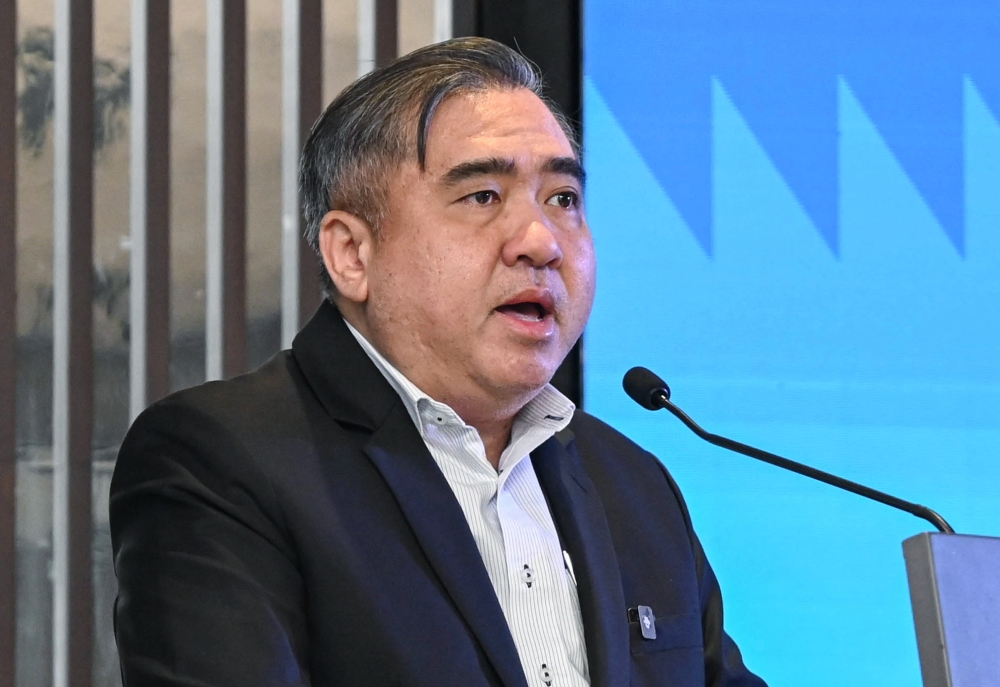陆兆福说，他的立场是拉曼必须获得10年免税，而他相信安华也会兑现承诺。-马新社-