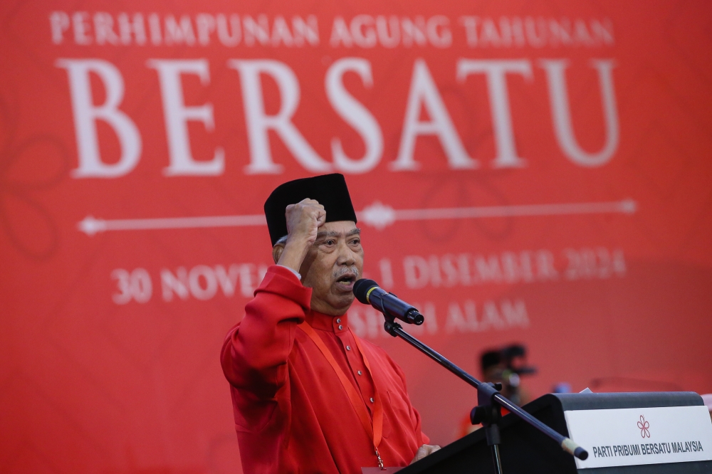 慕尤丁表示，土团党将使用自家旗帜出战森州选举。-Yusof Mat Isa摄-