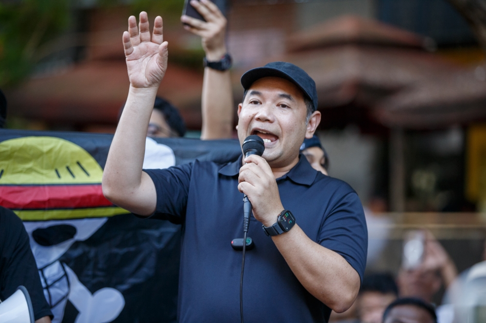 拉菲兹说，调查朝圣基金局财务的皇委会报告在2023年已完成，但安华顾忌巫统感受，因此迟迟不肯公开。-Raymond Manuel摄-