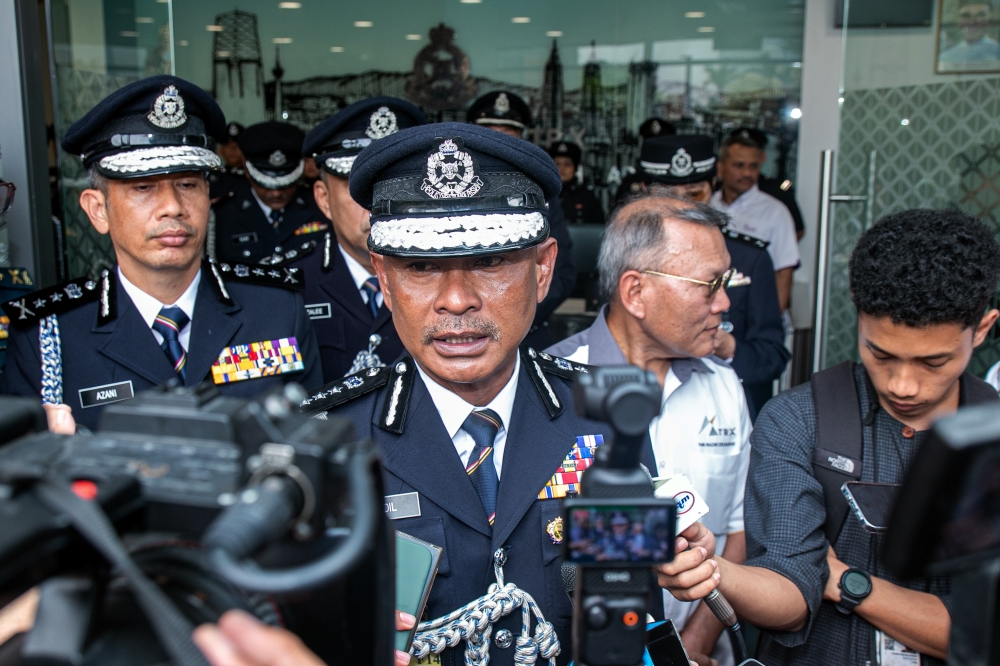 法迪尔说，警方已经检查聚集在难民署的罗兴亚人，发现他们都拥有难民证。-马新社-