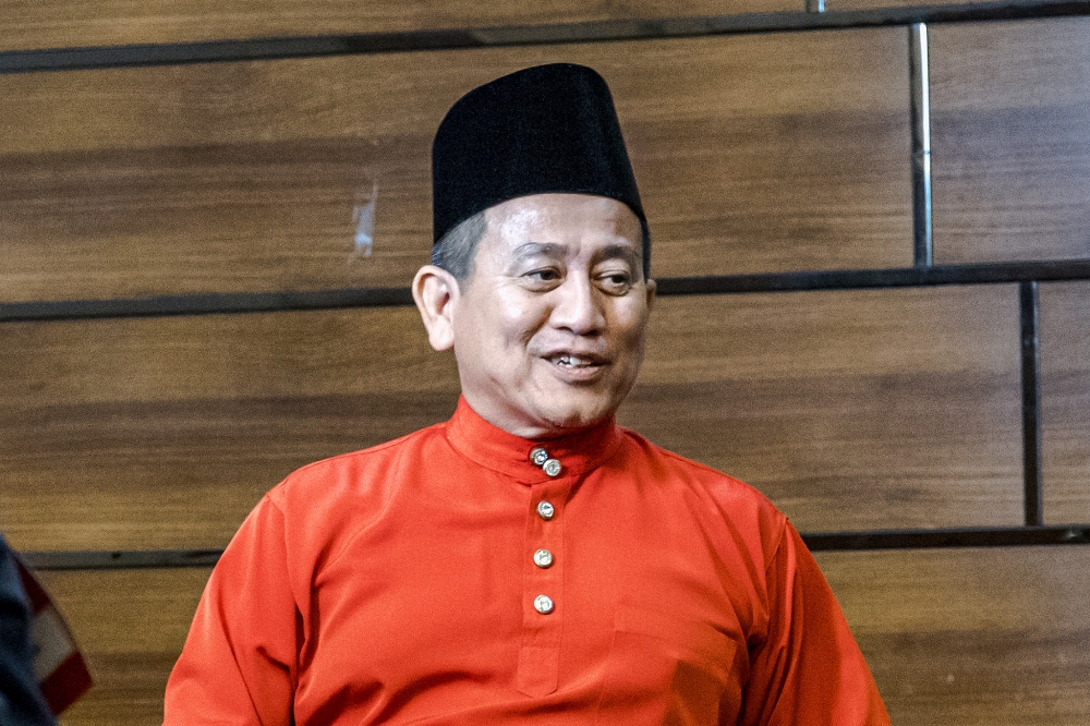 顿法依沙说，现在国盟的党章，已经完全由伊党按照自己的立场来诠释。-Firdaus Latif摄-
