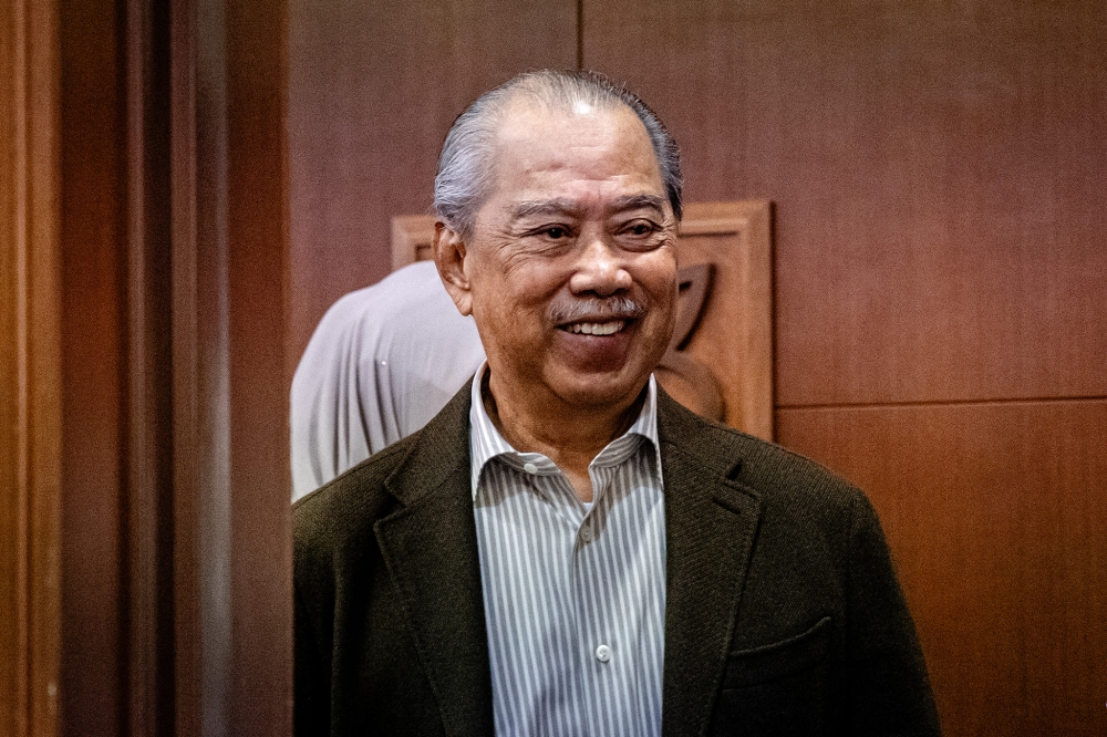 慕尤丁获得法庭宣判4项索贿与洗钱控状无罪释放。-Firdaus Latif摄-