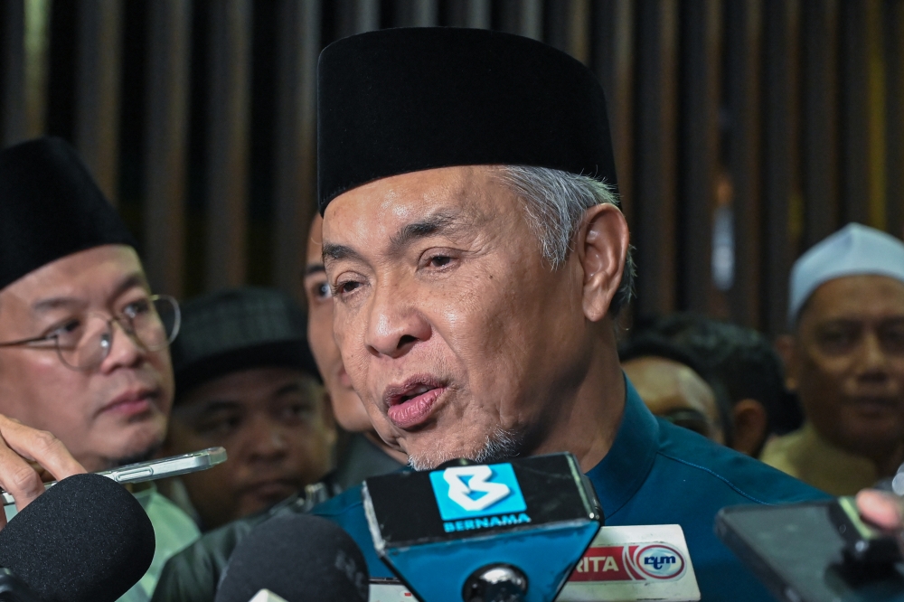 阿末扎希感谢首相在2027年财政预算案中，略增乡区部的拨款。-马新社-