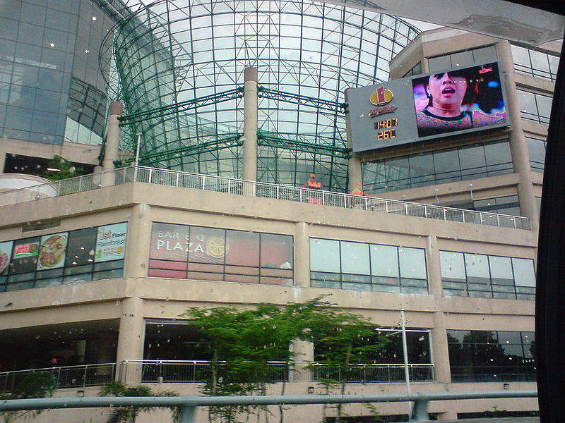 A view of 1 Utama shopping mall in Petaling Jaya which is one of the 10 largest shopping malls in the world. u00e2u20acu201d Picture courtesy of Wikimedia Commons
