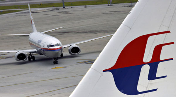 In a statement today, MAS said Zubiru00e2u20acu2122s creations will be served on-board its first and business classes to selected destinations, for nine months. u00e2u20acu201d AFP pic