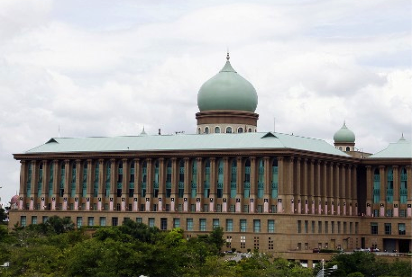 File photo shows the prime minister's office in Putrajaya, 25 kilometres from Kuala Lumpur. Opposition leader Datuk Seri Anwar Ibrahim claimed that citizens will take to the streets in dissatisfaction if Putrajaya frustrates the will of voters. u00e2u20acu201d AFP pi