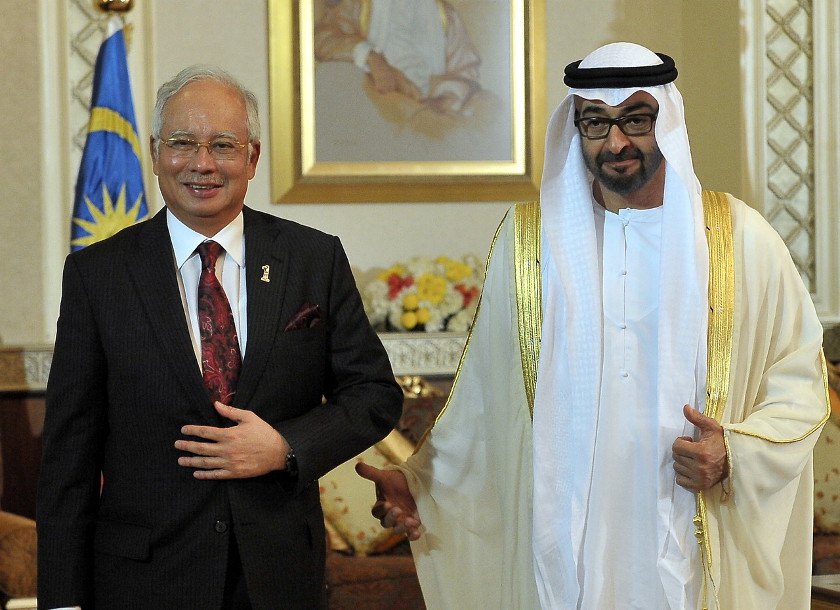 Prime Minister Datuk Seri Najib Razak and UAE's Sheikh Mohammed Zayed Al Nahyan pose for a photo during Najib's visit to UAE at Istana Mushrif in Abu Dhabi, on May 18, 2014. u00e2u20acu201d Bernama pic 