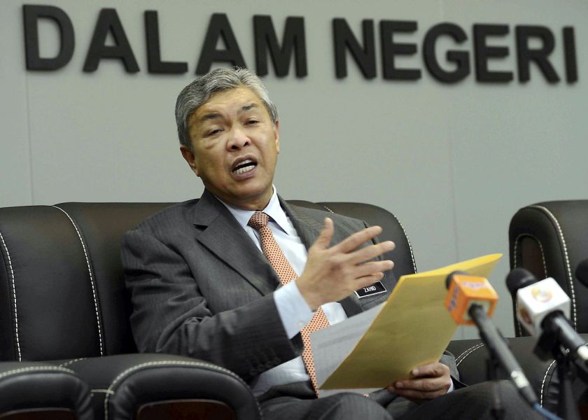 Datuk Seri Ahmad Zahid Hamidi says Malaysia has begun to check the validity of all travel documents passing through airport immigration counters against the databases of Interpol and the International Civil Aviation Organisation (ICAO). u00e2u20acu2022 Bernama pic