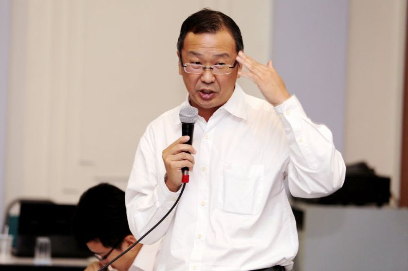 Gerakan Vice-President Dominic Lau Hoe Chai speaks at the cabinet reshuffle forum at KLSCAH. u00e2u20acu201d Picture by Choo Choy May