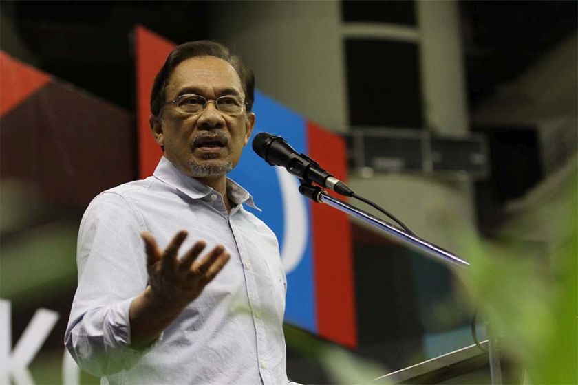 Datuk Seri Anwar Ibrahim speaks at the 2014 PKR Congress in Shah Alam, August 24, 2014. u00e2u20acu2022 Picture by Yusof Mat Isa 