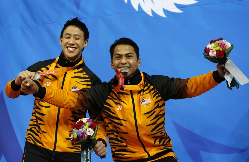阿末安沙最大的成就就是搭档黄兹樑，拿下2014年仁川亚运会男子双人3米跳板银牌。