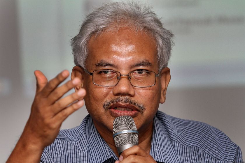 Professor Tajuddin Rasdi delivers his speech at a seminar entitled Threat of Fundamentalism in this Century at the University Of Nottingham Malaysia Campus in Kuala Lumpur, October 18, 2014. u00e2u20acu201d Picture by Yusof Mat Isa