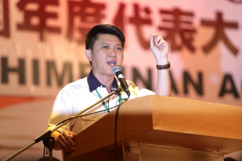 MCA Youth chief Chong Sin Woon gives a speech at the MCA Youth AGM at Sunway Putra Hotel in Kuala Lumpur, October 11, 2014. u00e2u20acu2022 Picture by Choo Choy May