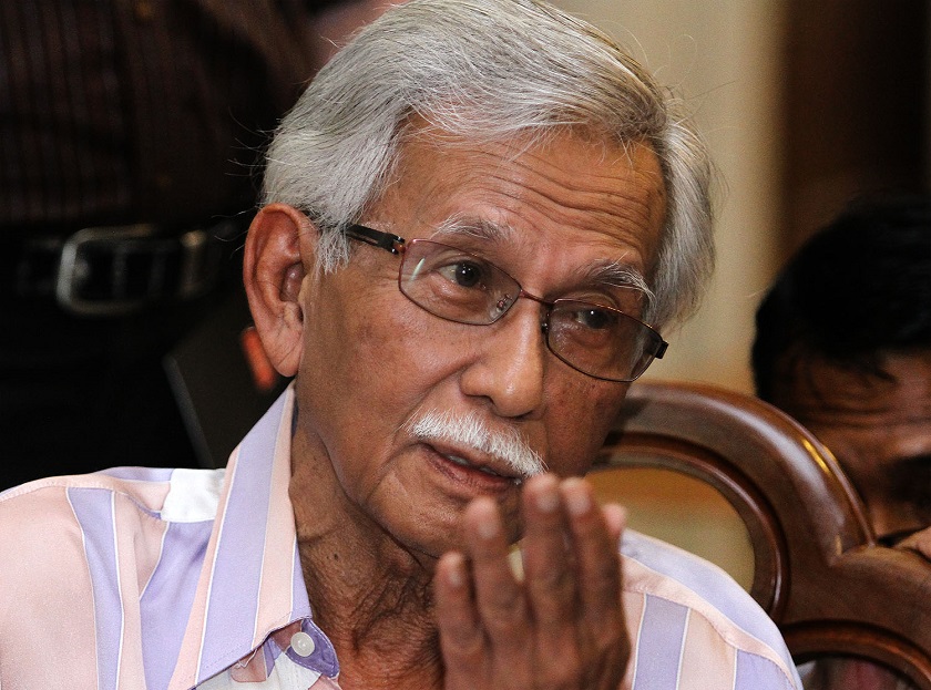 Tun Daim Zainuddin at the launch of u00e2u20acu02dcThe Colours of Inequalityu00e2u20acu2122 book at the International Islamic University of Malaysia in Kuala Lumpur, November 11, 2014. u00e2u20acu201d Picture by Yusof Mat Isa   