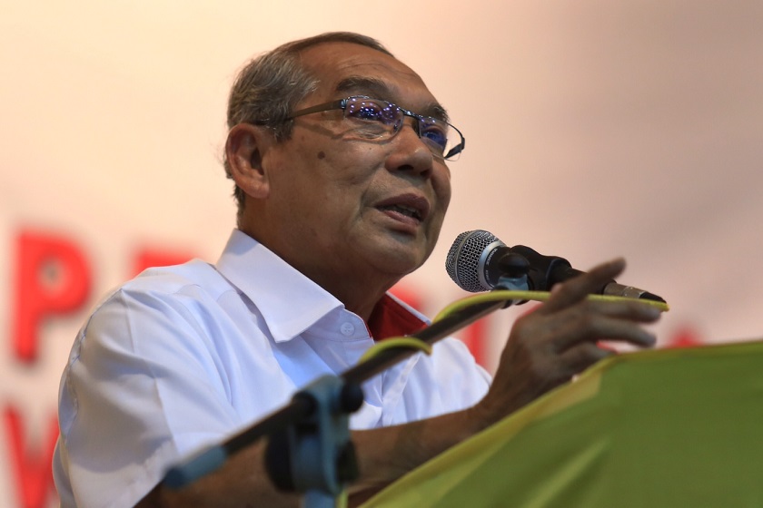 Perkasa vice-president Tan Sri Abdul Rashid Abdul Rahman speaks at Perkasa Youthu00e2u20acu2122s inaugural annual assembly, December 13, 2014. u00e2u20acu201d Picture by Saw Siow Feng 