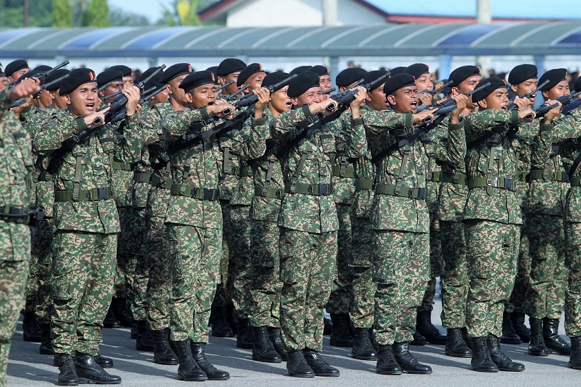 Army Chief Gen Tan Sri Raja Mohamed Affandi Raja Mohamed Noor was speaking at the Armed Forces Day 82nd anniversary parade held in the Basic Army Training Centre in Port Dickson, March 1, 2015. u00e2u20acu201d Bernama pic