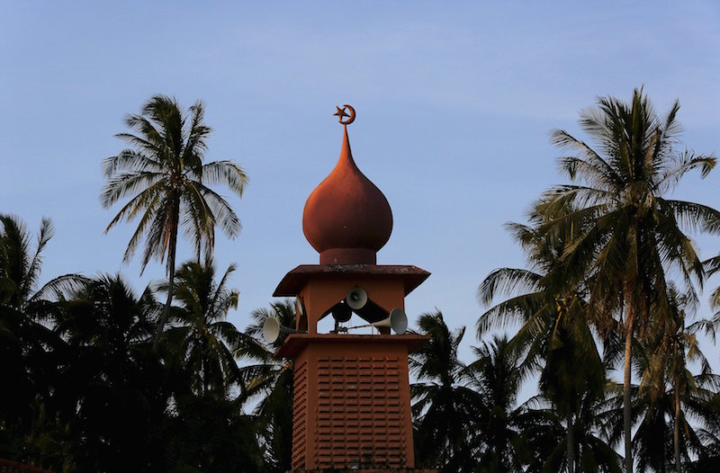 A view shows the star and crescent on a mosque in Bachok April 5, 2015. u00e2u20acu201d Reuters pic