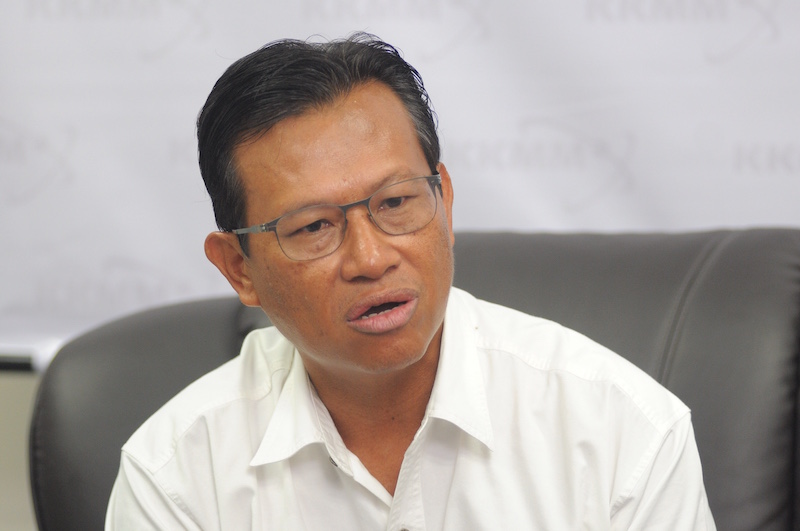Ahmad Shabery speaks during a press conference in Permatang Paul May 2, 2015. u00e2u20acu201d Picture by KE Ooi