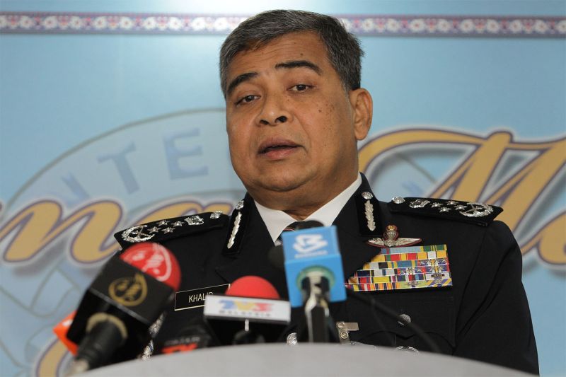 IGP Tan Sri Khalid Abu Bakar speaks at a news conference held at the Maktab PDRM in Cheras, October 23, 2015. u00e2u20acu2022 Picture by Yusof Mat Isa