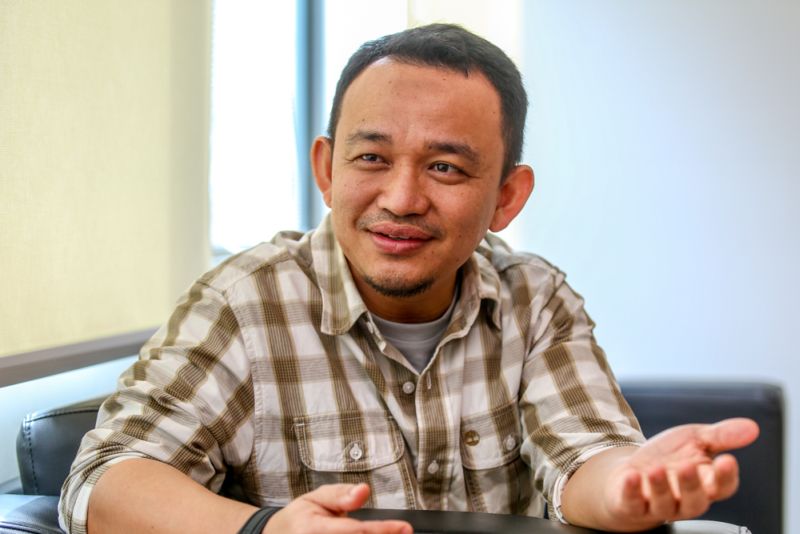 International Islamic University Malaysia academic Dr Maszlee Malik speaks to Malay Mail Online in an interview at Kuala Lumpur on January 26, 2016. u00e2u20acu2022 Picture by Saw Siow Feng