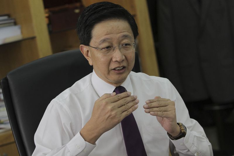 Datuk Teng Chang Khim speaks during an interview at his office in Shah Alam February 16, 2016. u00e2u20acu201d Picture by Yusof Mat Isa