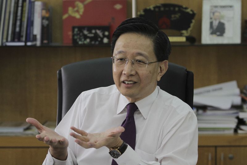 Datuk Teng Chang Khim speaks during an interview at his office in Shah Alam February 16, 2016. u00e2u20acu201d Picture by Yusof Mat Isa