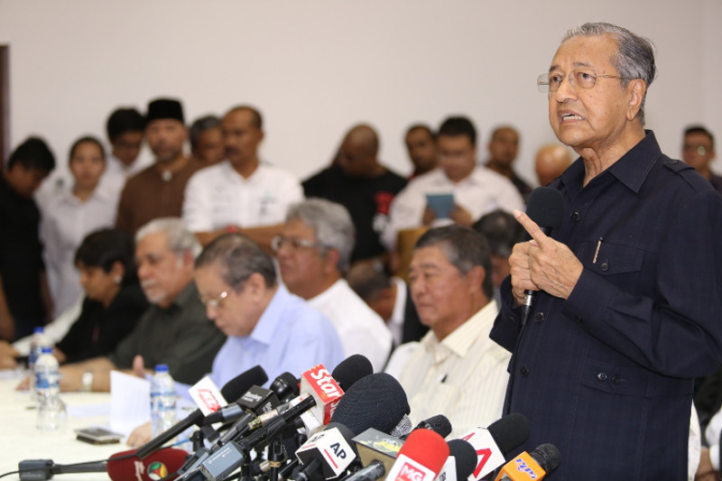 Tun Dr Mahathir Mohamad speaks during an event to announce a citizensu00e2u20acu2122 movement against the government in Kuala Lumpur on March 4, 2016. u00e2u20acu201d Picture by Saw Siow Feng