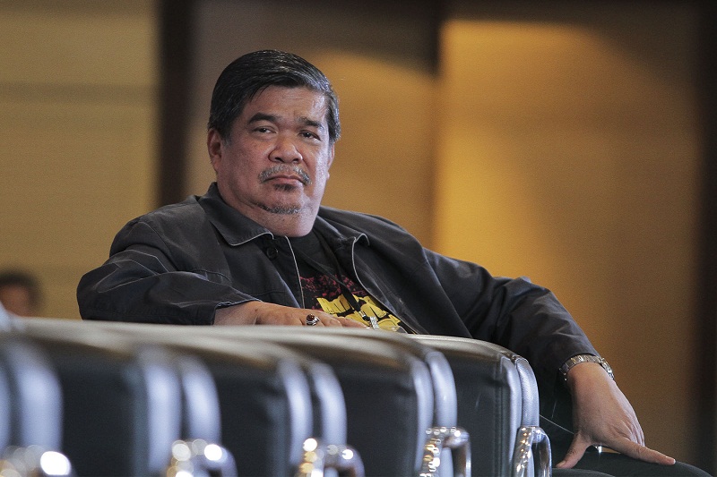 Parti Amanah Negara chief Mohamad Sabu attends the Kongress Rakyat 2016 forum organised by the Save Malaysia movement in Shah Alam, March 27, 2016. u00e2u20acu201d Picture by Yusof Mat Isa