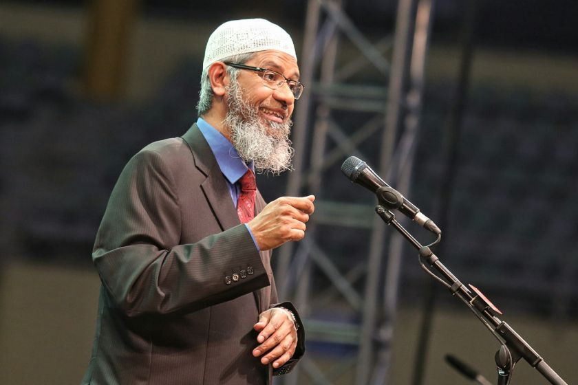 Dr Zakir Naik delivers his lecture in Bukit Jalil, Kuala Lumpur, April 16, 2016. u00e2u20acu2022 Picture by Saw Siow Feng