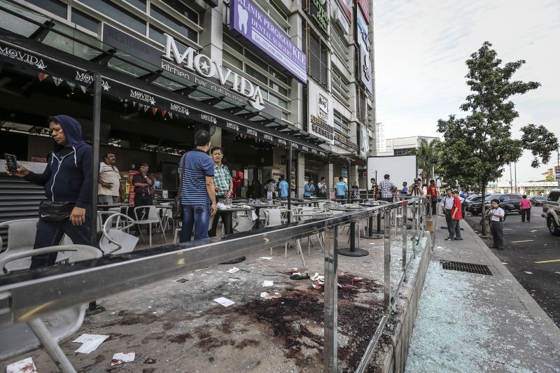 Selangor police have confirmed that blast occurred at about 2.15am this morning on the front porch of the Movida Bar and Lounge in IOI Boulevard in Puchong. u00e2u20acu2022 Picture by Firdaus Latif