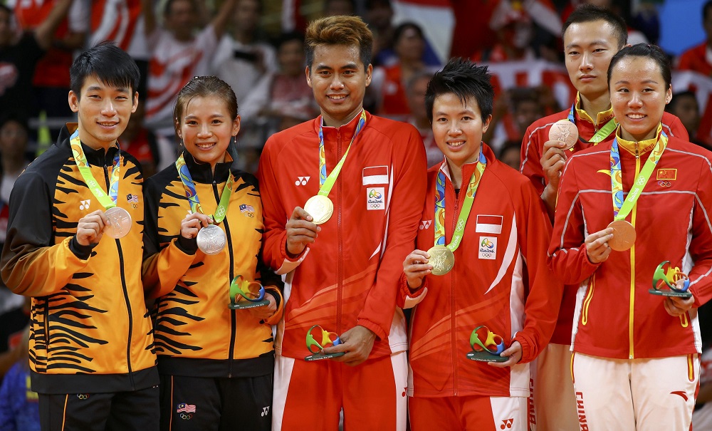 里约奥运羽球混双比赛落幕，印尼的旦都威与莉莉雅娜赢得金牌，大马的陈炳顺与吴柳萤夺得银牌，铜牌则由中国的张楠和赵芸蕾获得。-路透社-