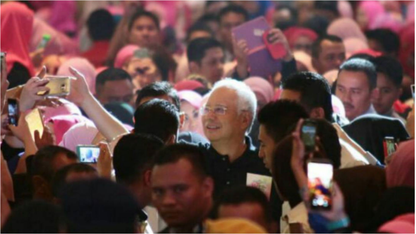 shahrizatjalil#festivalwanitamuda di rasmikan olih YAB Perdana Menteri Malaysia. Sambutan amat baik olih anak muda seluruh negara. Syabas Puteri !!!