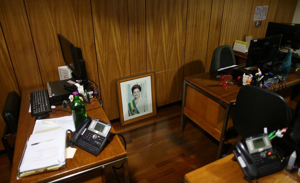 An official photograph of former president Dilma Rousseff is seen in an office inside the Presidential Palace after the final session of voting on Rousseffu00e2u20acu2122s impeachment trial in Brasilia, Brazil, August 31, 2016. u00e2u20acu201d Reuters pic