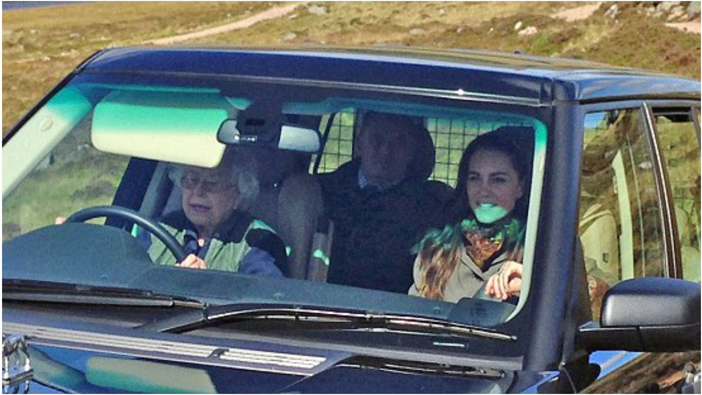 The Queen drove the Duchess of Cambridge to a picnic lunch with Prince William in the hills above Loch Muick on the Balmoral estate.-pic via dailymail-n