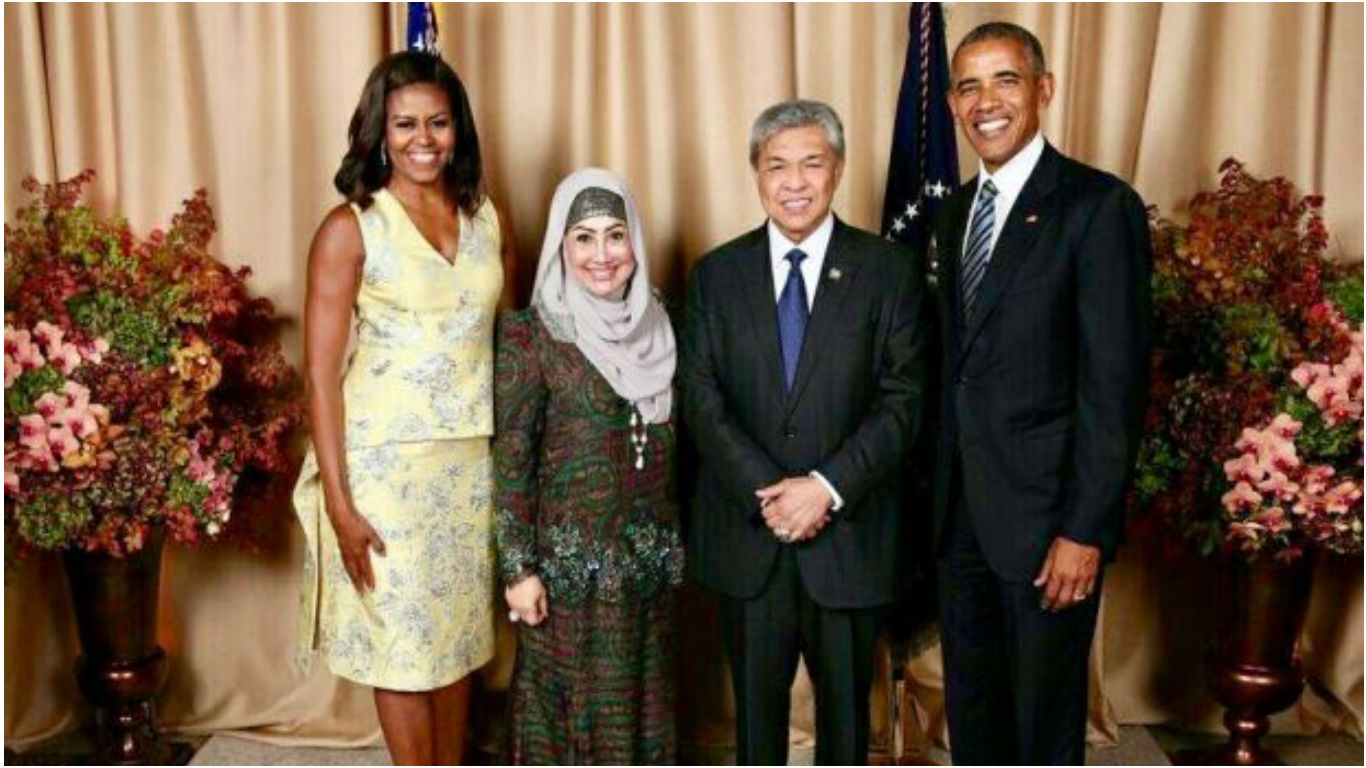 Ahmad Zahid and his wife Datin Seri Hamidah Khamis pose with US President Barack Obama (right) and First Lady Michelle Obama during a reception for foreign heads of delegations to the UN General Assembly at Lotte New York Palace in New York on Sept 20.-pi