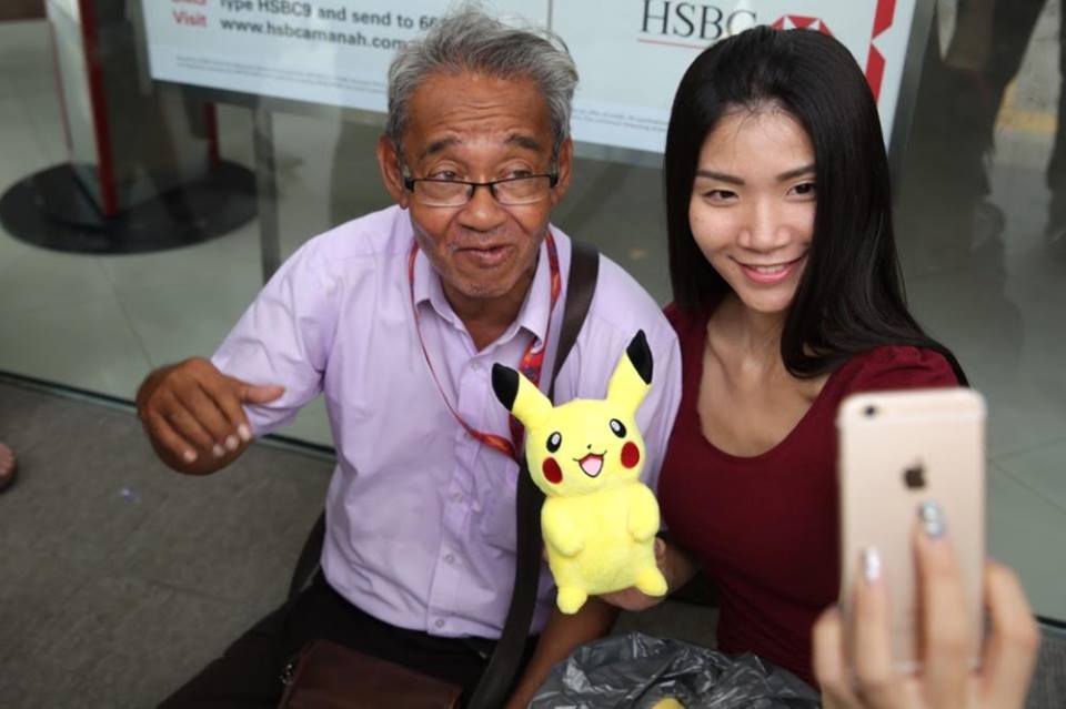 其实我们也不知道自己有多爱Pokemon，只是知道我们应该来帮助你。-M中文网Choo Choy May摄-