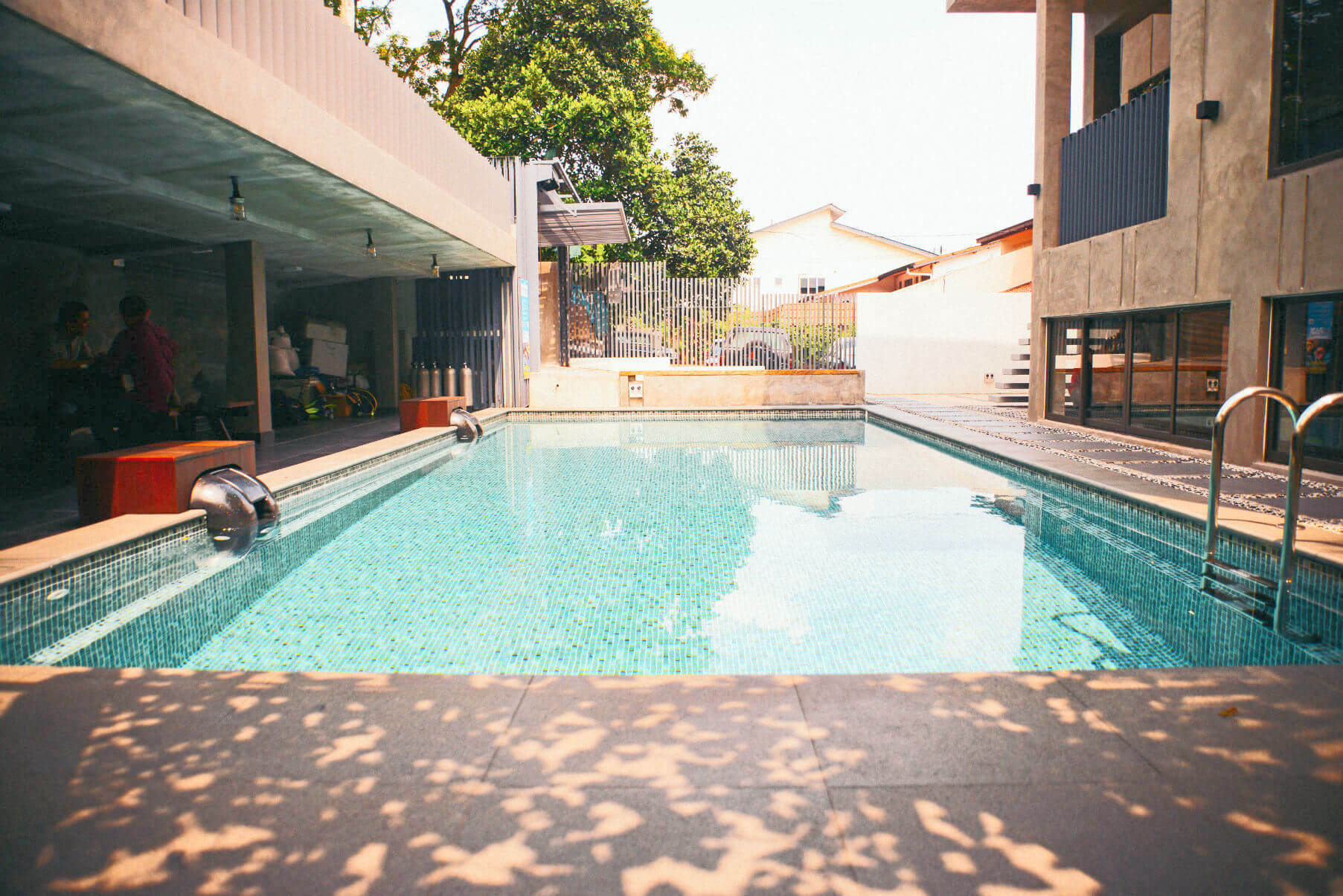 这里有宽敞的私人泳池，足够让你在这安静的享受午后时光。