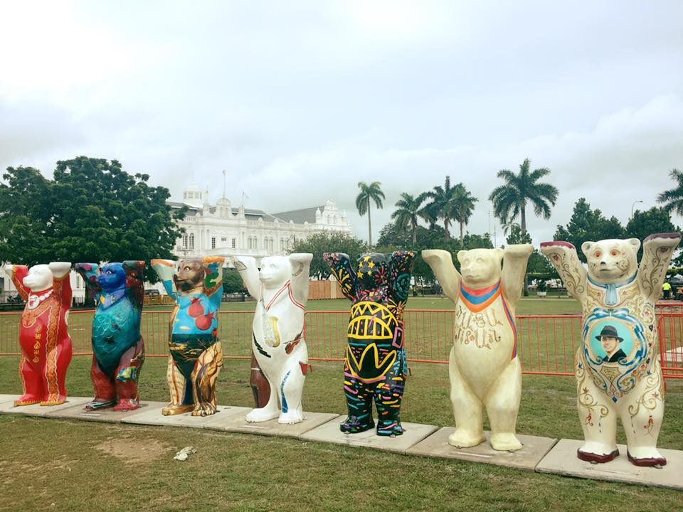 国际巴迪熊展览有多只来自柏林的熊雕像，宣扬和平。-主办当局脸书-