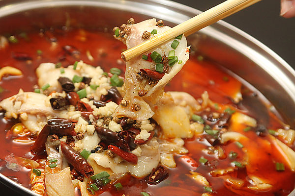 吃下去后,你会开始怀疑自己的舌头,怎么可以辣么好吃啊?图取自:joseph85