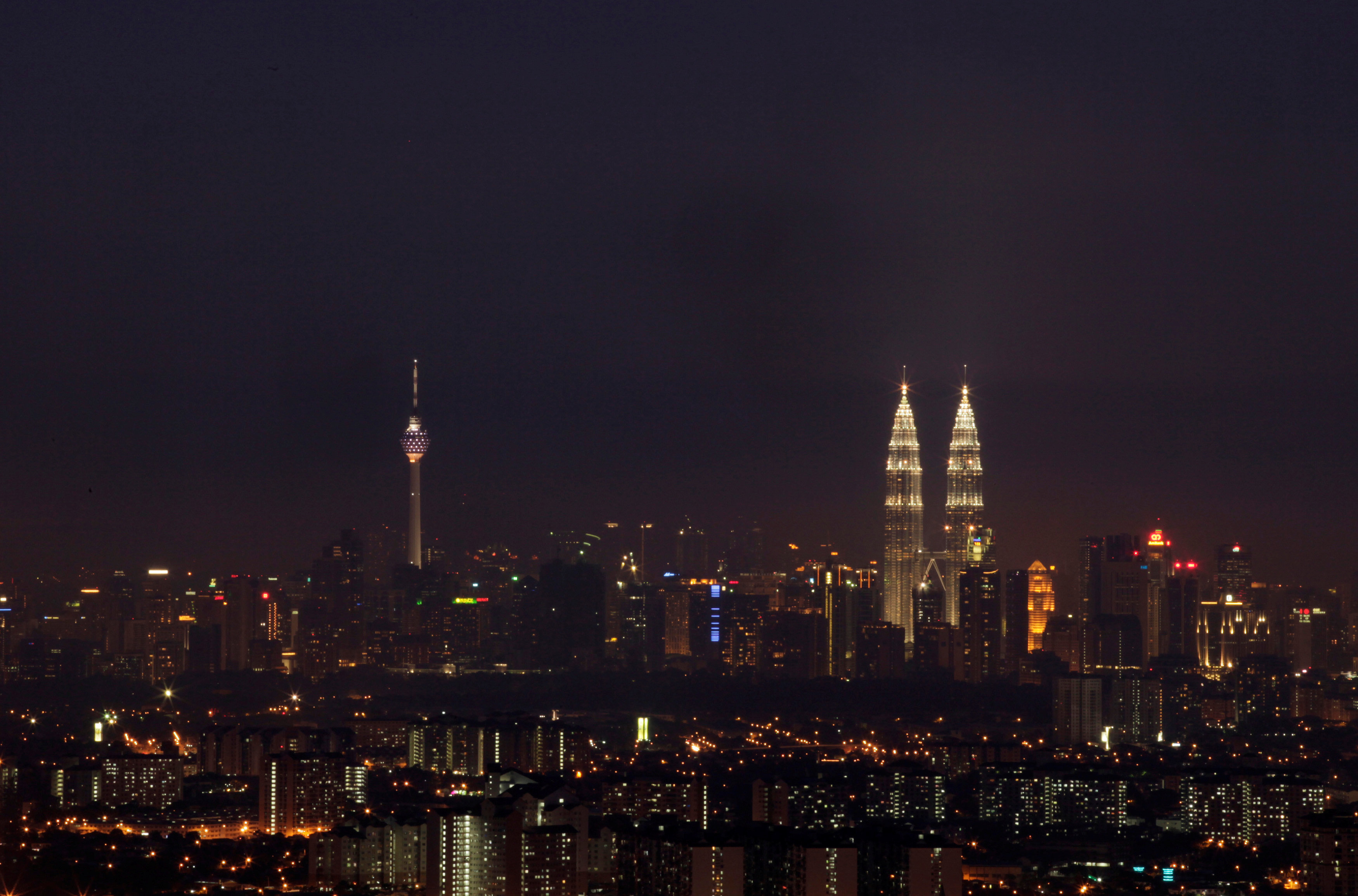 A view of the skyline of Malaysia's capital Kuala Lumpur September 21, 2010. REUTERS/Bazuki Muhammad/File Photon