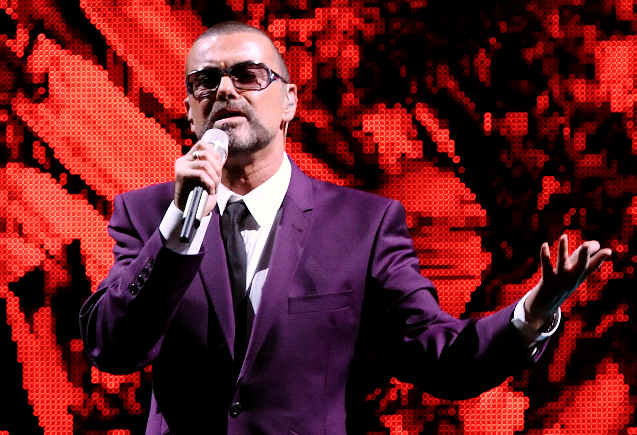 British singer George Michael performs on stage during his u00e2u20acu02dcSymphonicau00e2u20acu2122 tour concert in Vienna September 4, 2012. u00e2u20acu201d Reuters pic
